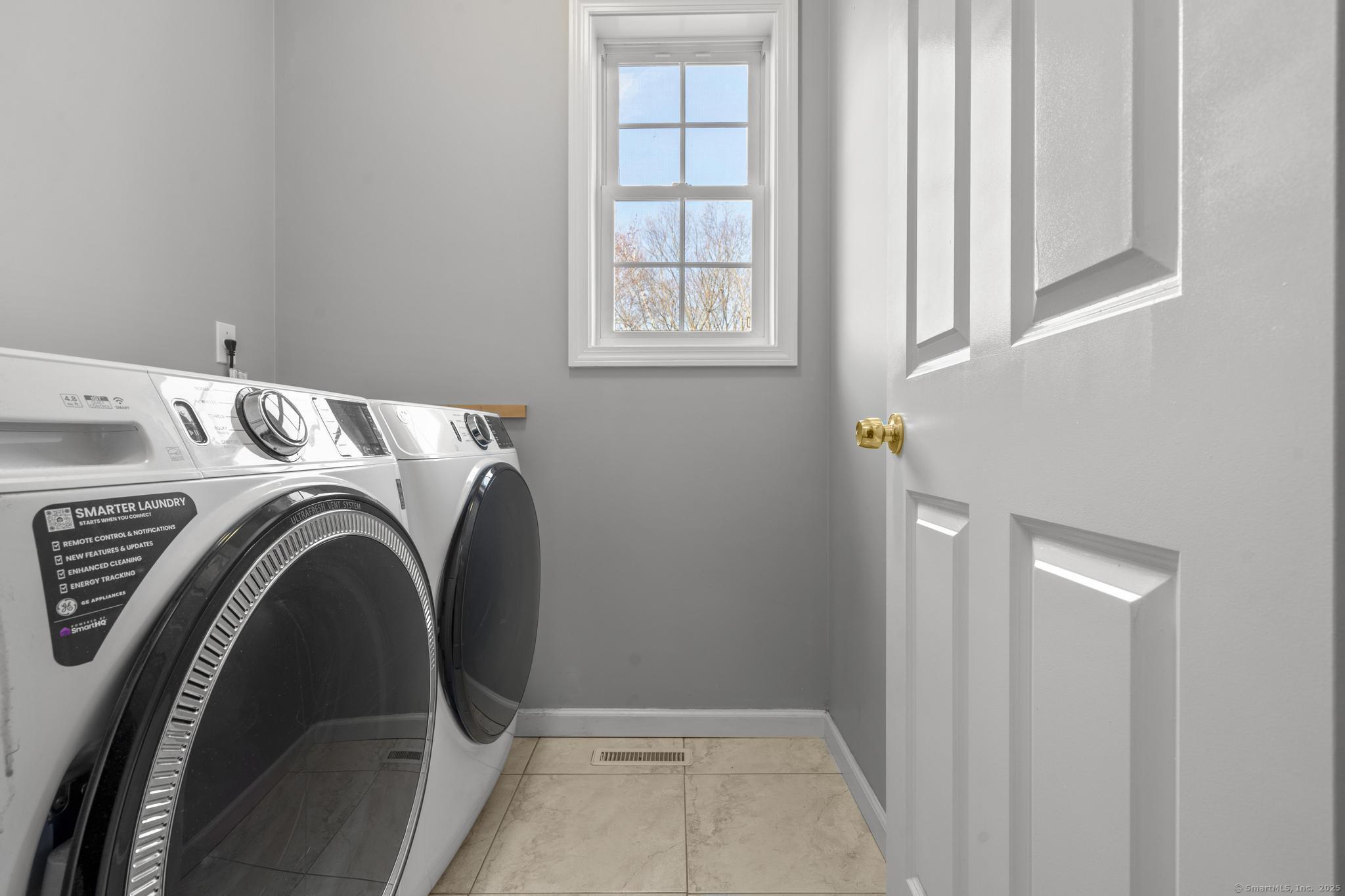34 Apple Blossom Drive, Naugatuck, Connecticut image 23