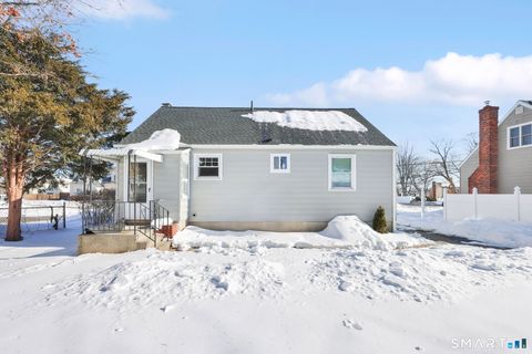 Tiny photo for 11 Stratfield Place, Bridgeport, CT 06606 (MLS # 24157702)