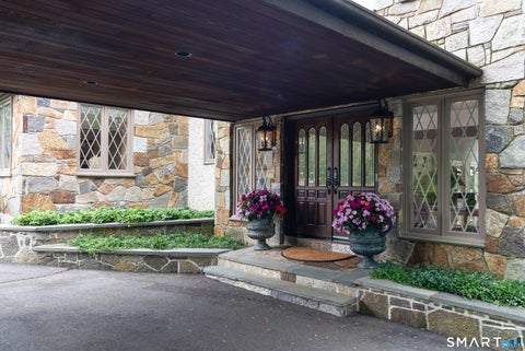 Tiny photo for 21 Breezy Knoll, Avon, CT 06001 (MLS # 24202821)