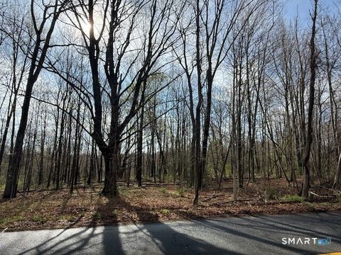 Photo of 350 Deercliff Road, Avon, CT 06001 (MLS # 24169067)