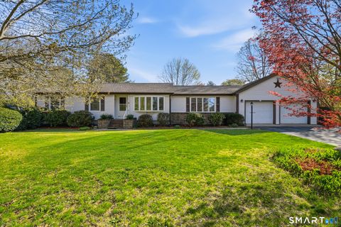 Photo of 5 Sunset Drive, Old Lyme, CT 06371 (MLS # 24171345)
