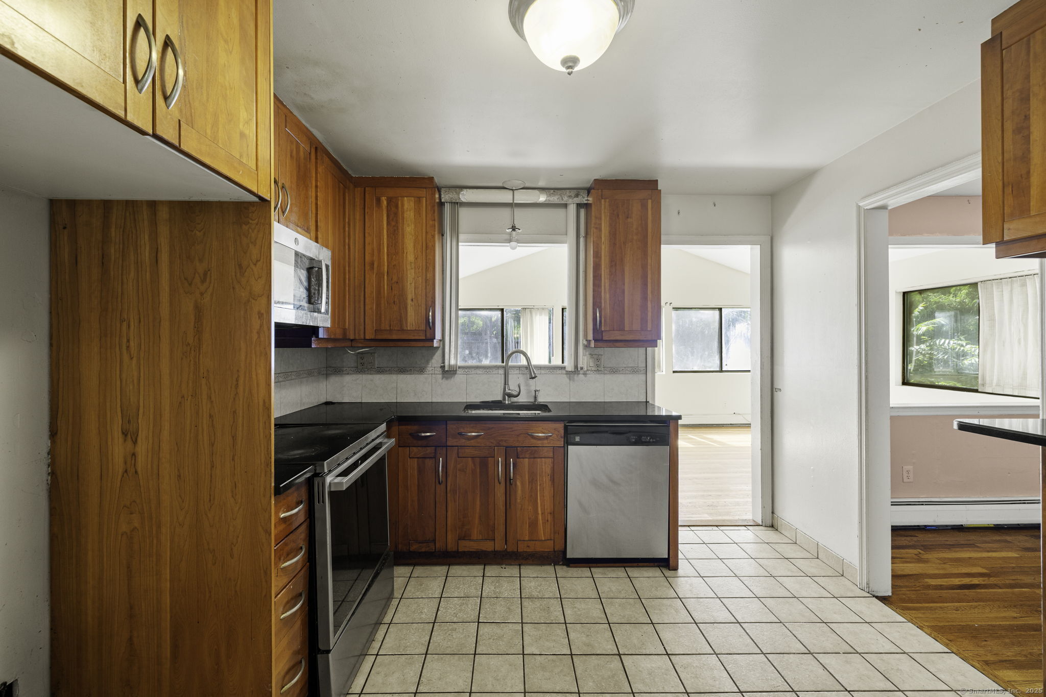 21 Gilbert Hill Road