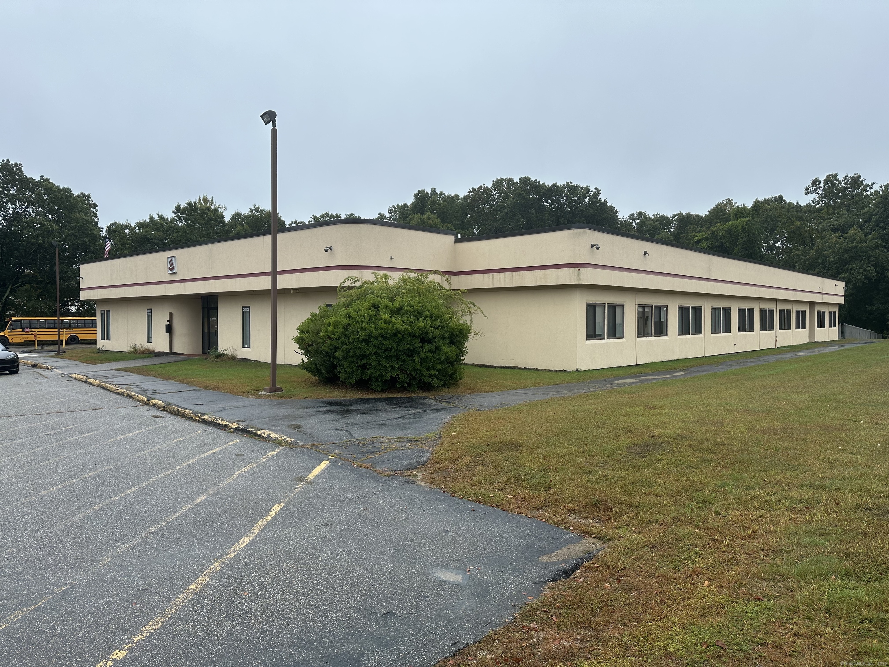 10 Commerce Drive