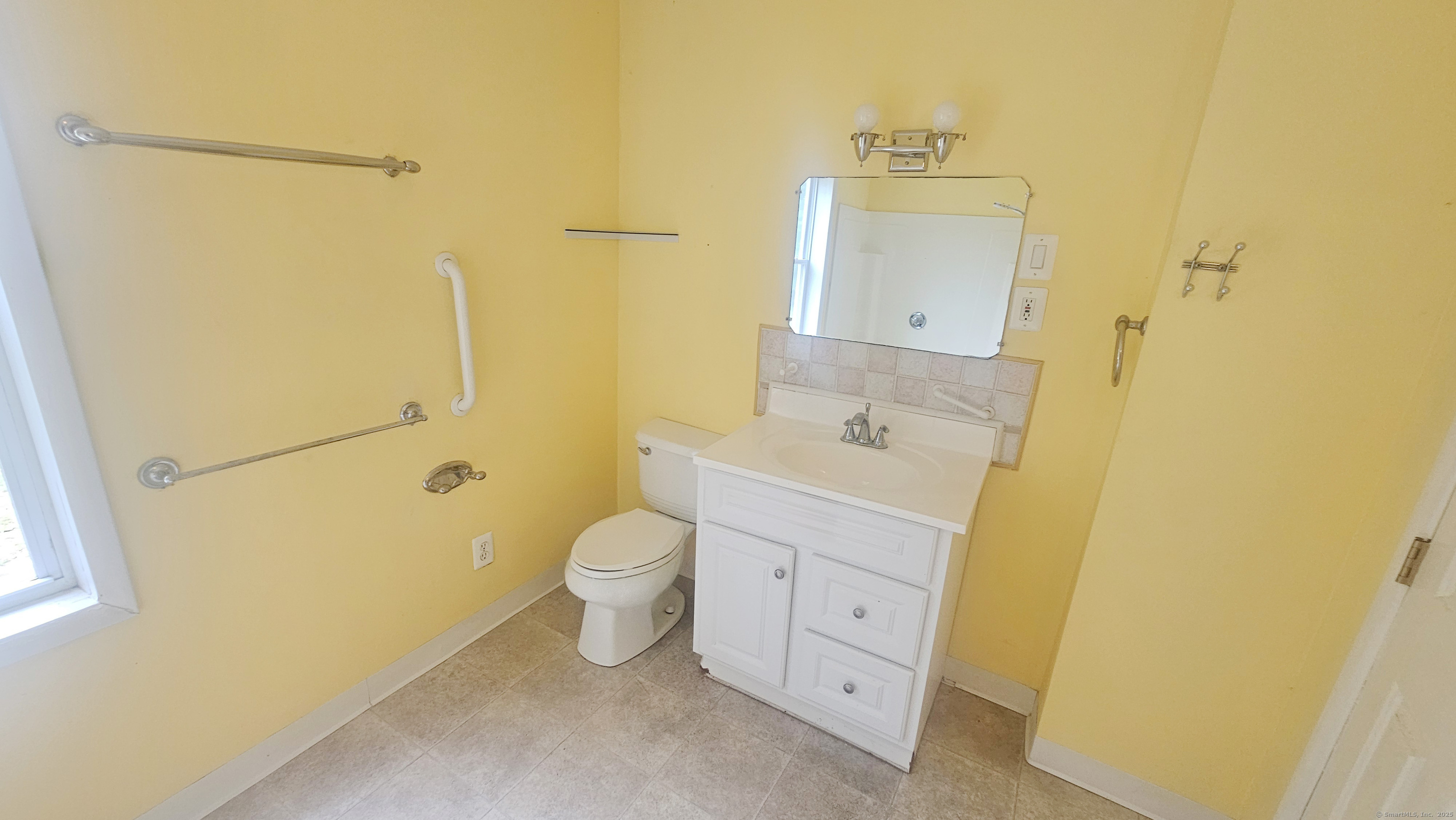 19 Weymouth Road, Enfield, Connecticut image 15