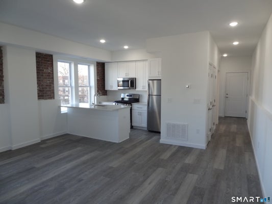 2806 FAIRFIELD AVE # 205, BRIDGEPORT, CT 06605 - Image b2b0df0fe6220cfbc73e7e2ccc19b127/1589452255
