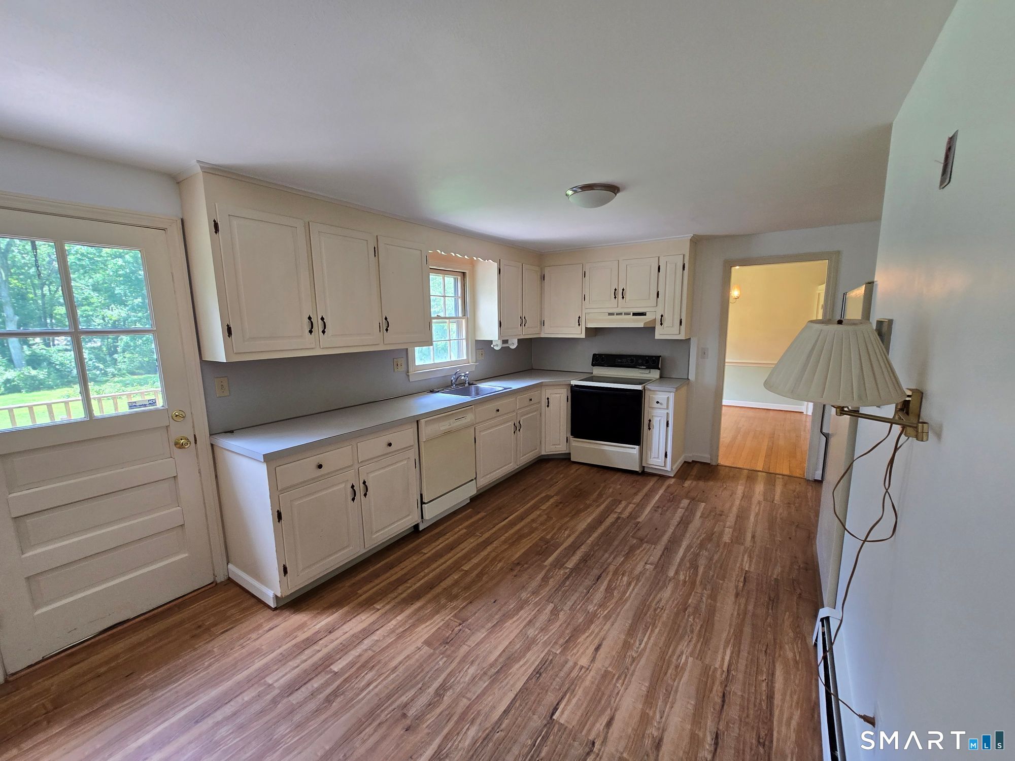 10 Laurwood Drive