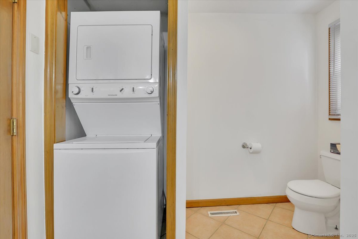 712 Fairview Avenue, Bridgeport, Connecticut image 16
