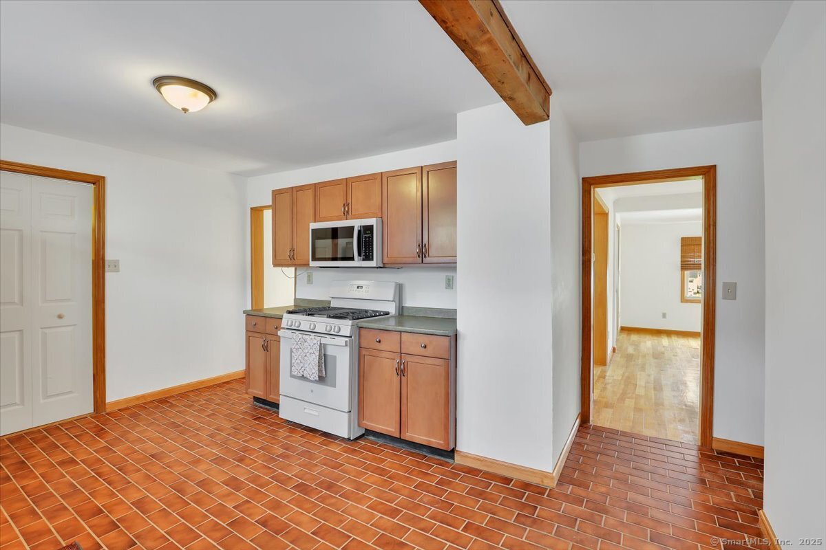 712 Fairview Avenue, Bridgeport, Connecticut image 14