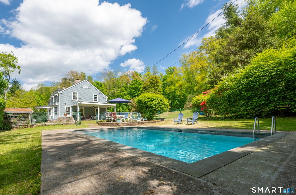 Photo of 19 Junction Road, Brookfield, CT 06804 (MLS # 24172658)
