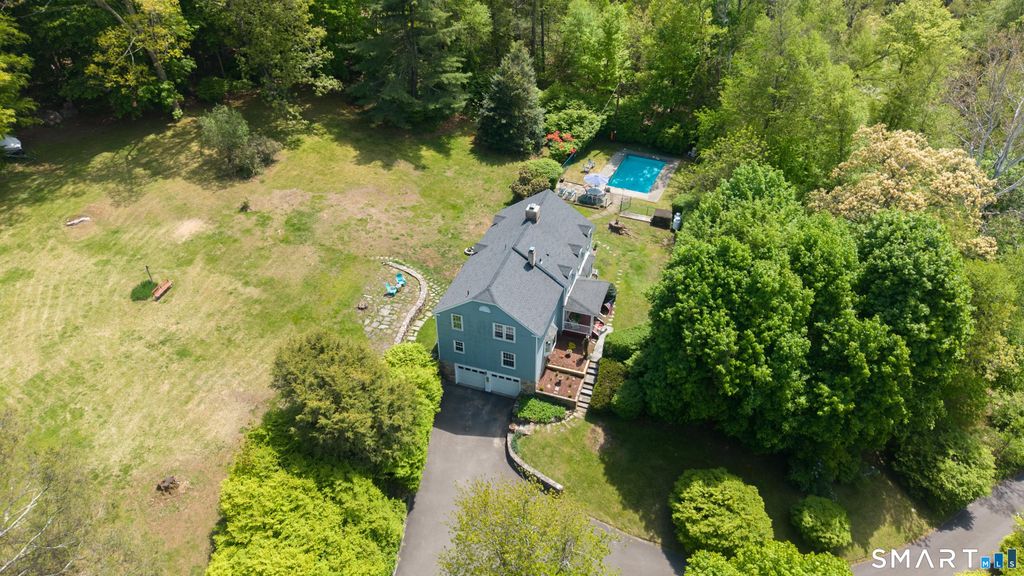 Photo of 19 Junction Road, Brookfield, CT 06804 (MLS # 24172658)