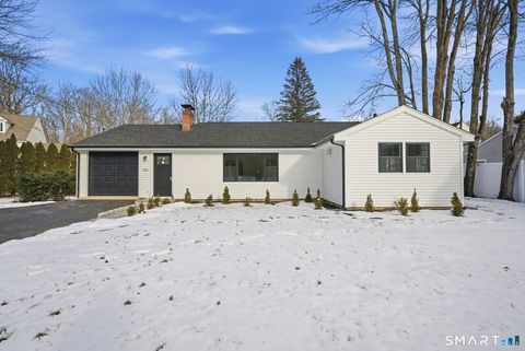 Photo of 101 Parade Hill Road, New Canaan, CT 06840 (MLS # 24150007)