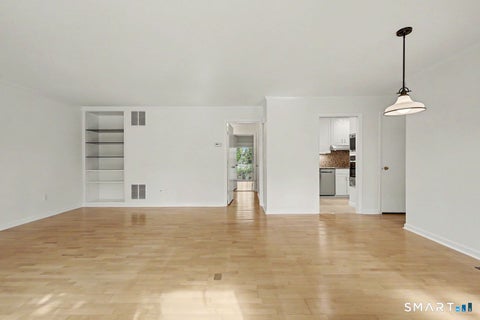 Tiny photo for 102 Valley Road #20, Greenwich, CT 06807 (MLS # 24206890)