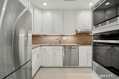 Tiny photo for 102 Valley Road #20, Greenwich, CT 06807 (MLS # 24206890)