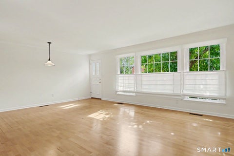 Tiny photo for 102 Valley Road #20, Greenwich, CT 06807 (MLS # 24206890)