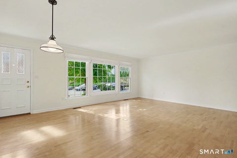Tiny photo for 102 Valley Road #20, Greenwich, CT 06807 (MLS # 24206890)