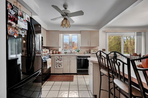 Tiny photo for 40 Kenneth Circle, Guilford, CT 06437 (MLS # 24138190)