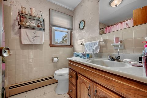 Tiny photo for 40 Kenneth Circle, Guilford, CT 06437 (MLS # 24138190)