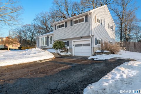 Photo of 170 Monroe Street, East Hartford, CT 06118 (MLS # 24156734)