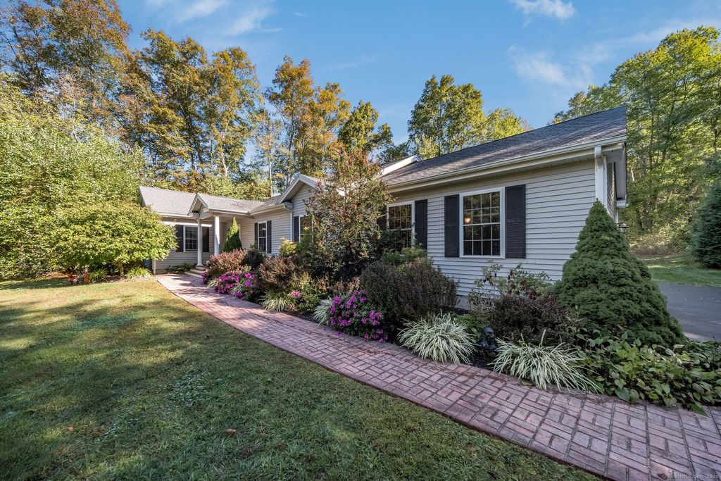 Photo of 40 Kelseytown Road, Clinton, CT 06413 (MLS # 24132526)