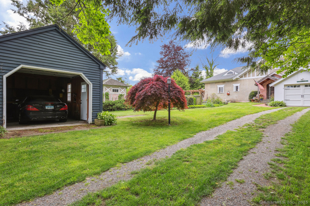 9 Columbus Avenue