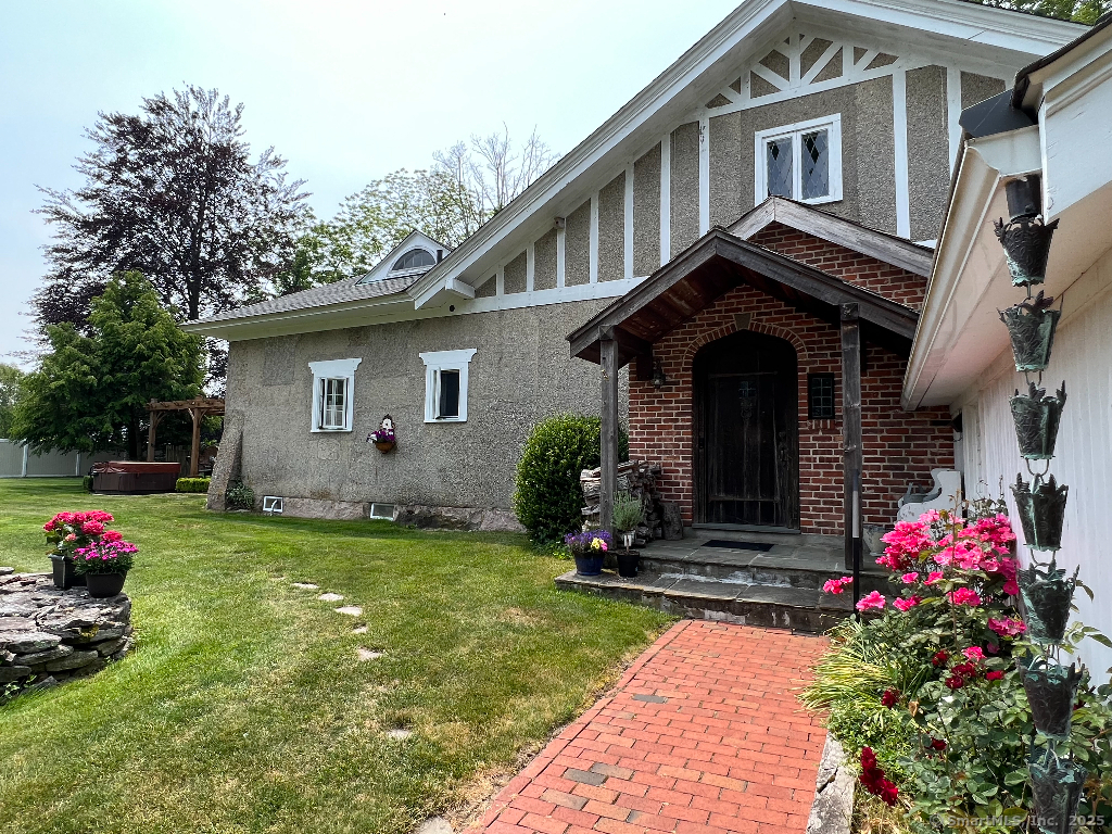 9 Columbus Avenue, East Lyme, Connecticut image 5