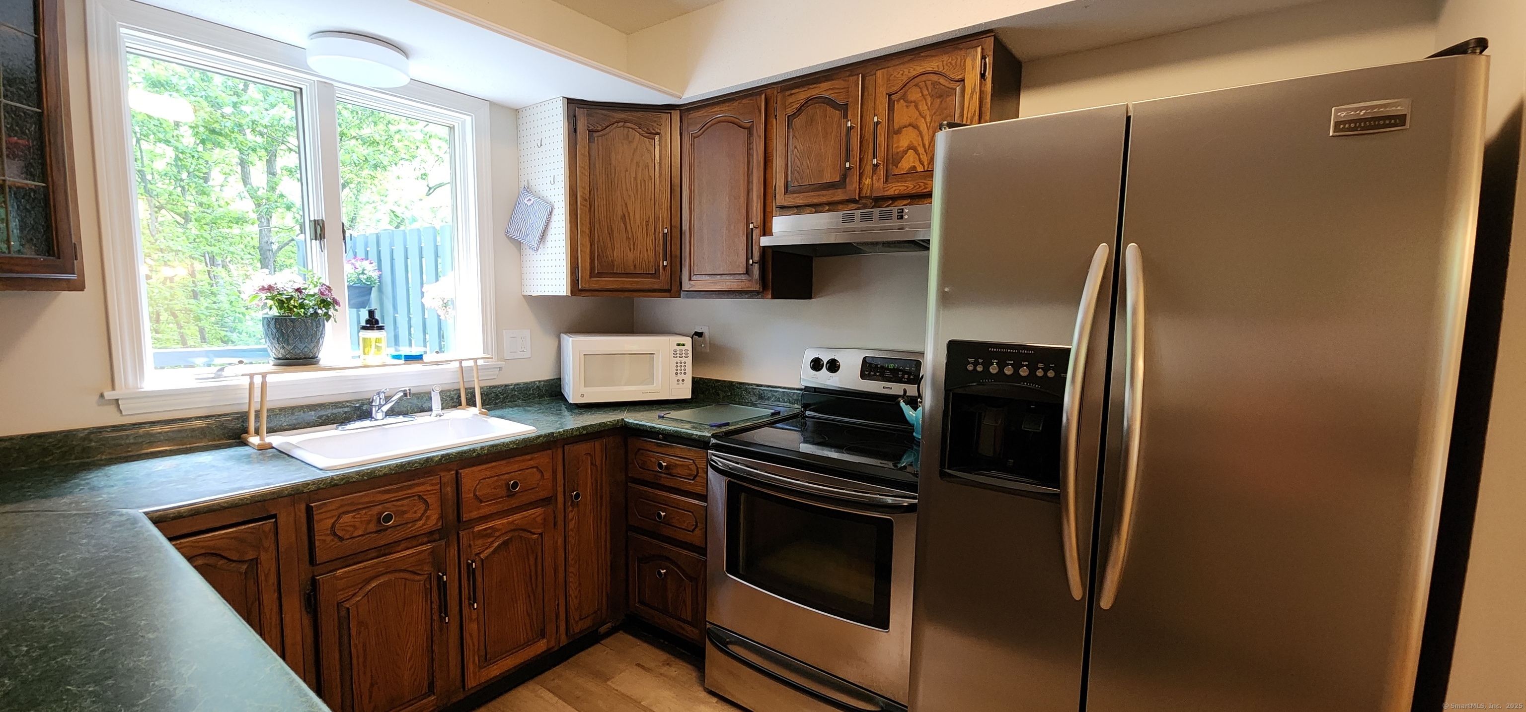 109 Dayton Road, Waterford, Connecticut image 10