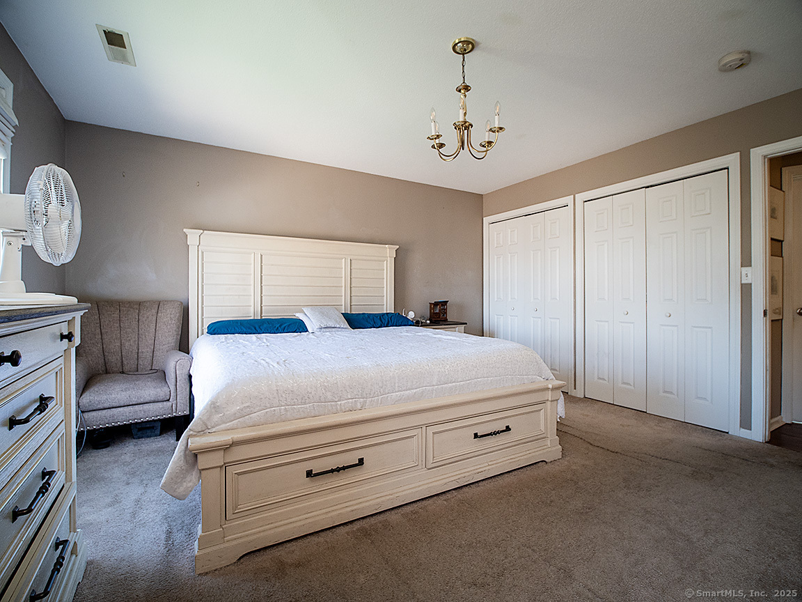 190 Country Hills Road, Hamden, Connecticut image 16