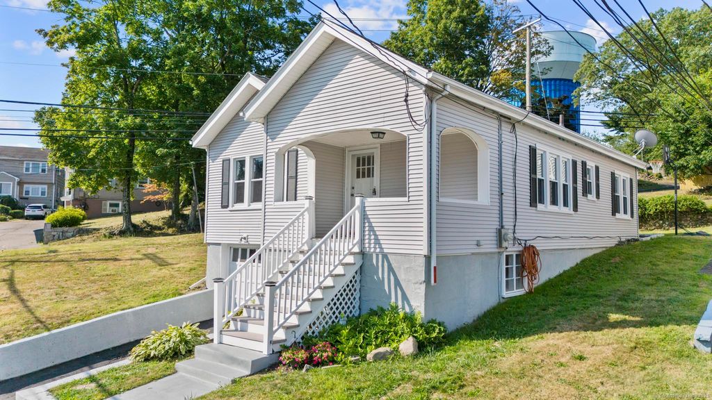 Photo of 2 Leuvine Street #1, Norwalk, CT 06850 (MLS # 24120453)