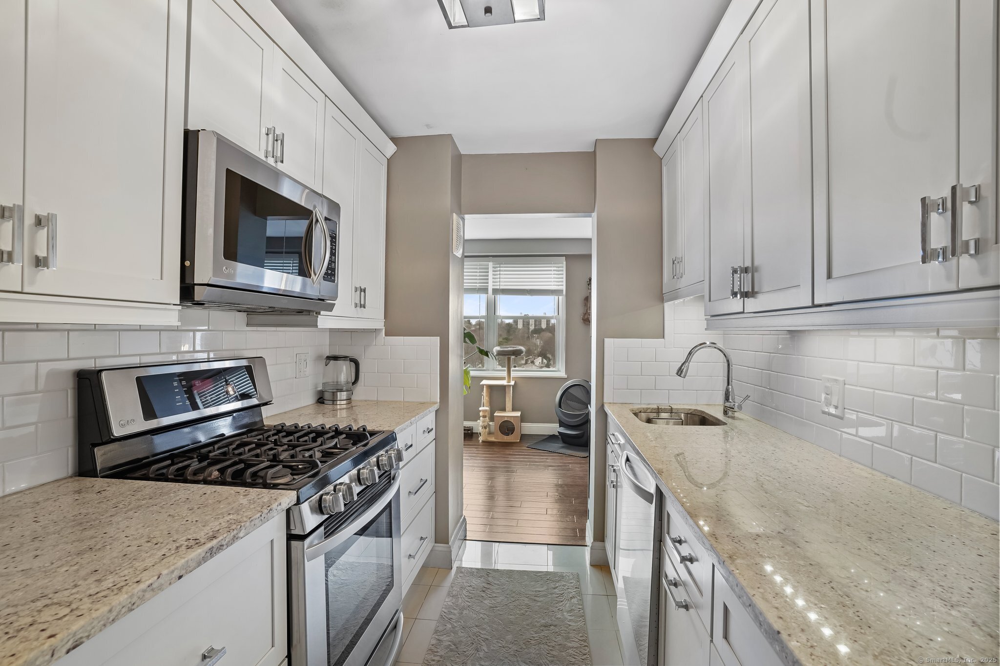 2625 Park Avenue #PH J, Bridgeport, Connecticut image 7
