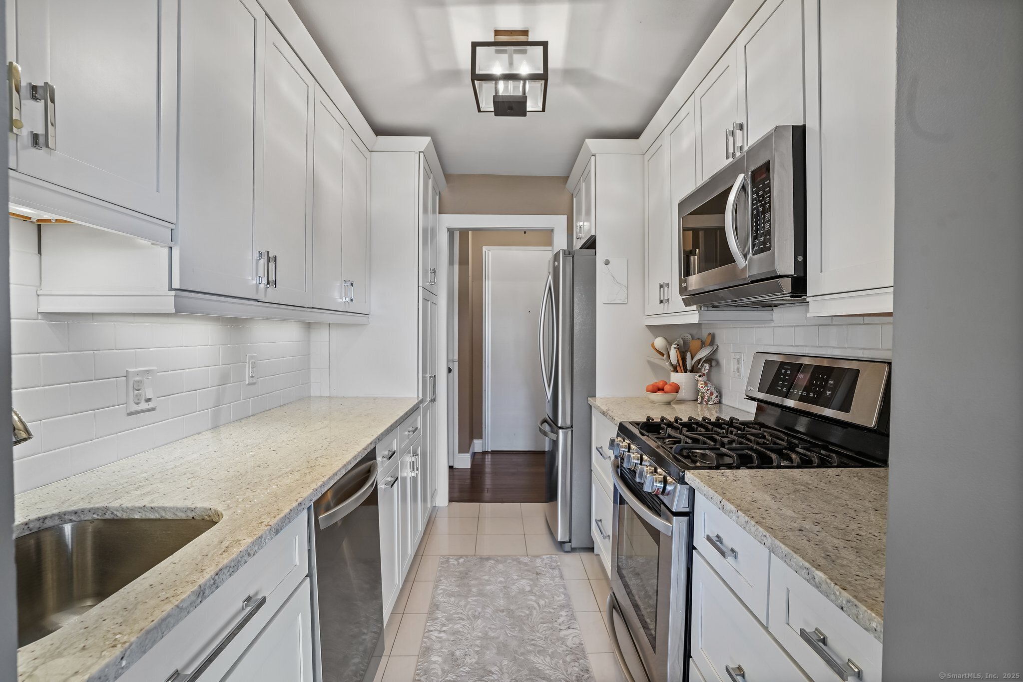 2625 Park Avenue #PH J, Bridgeport, Connecticut image 5