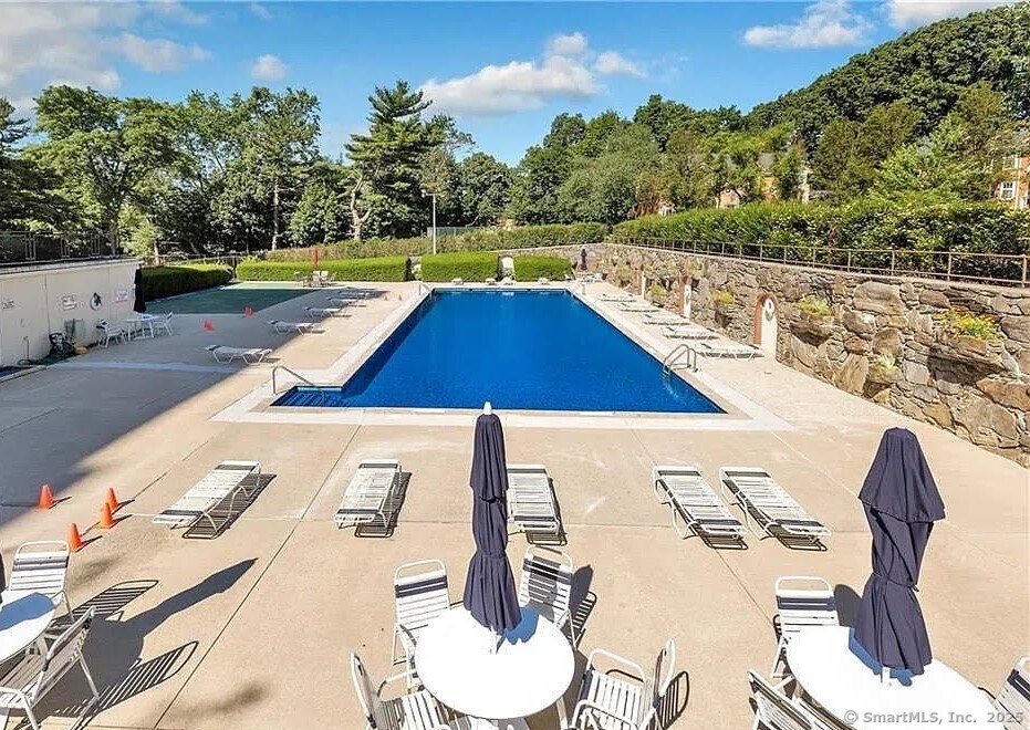 2625 Park Avenue #PH J, Bridgeport, Connecticut image 25