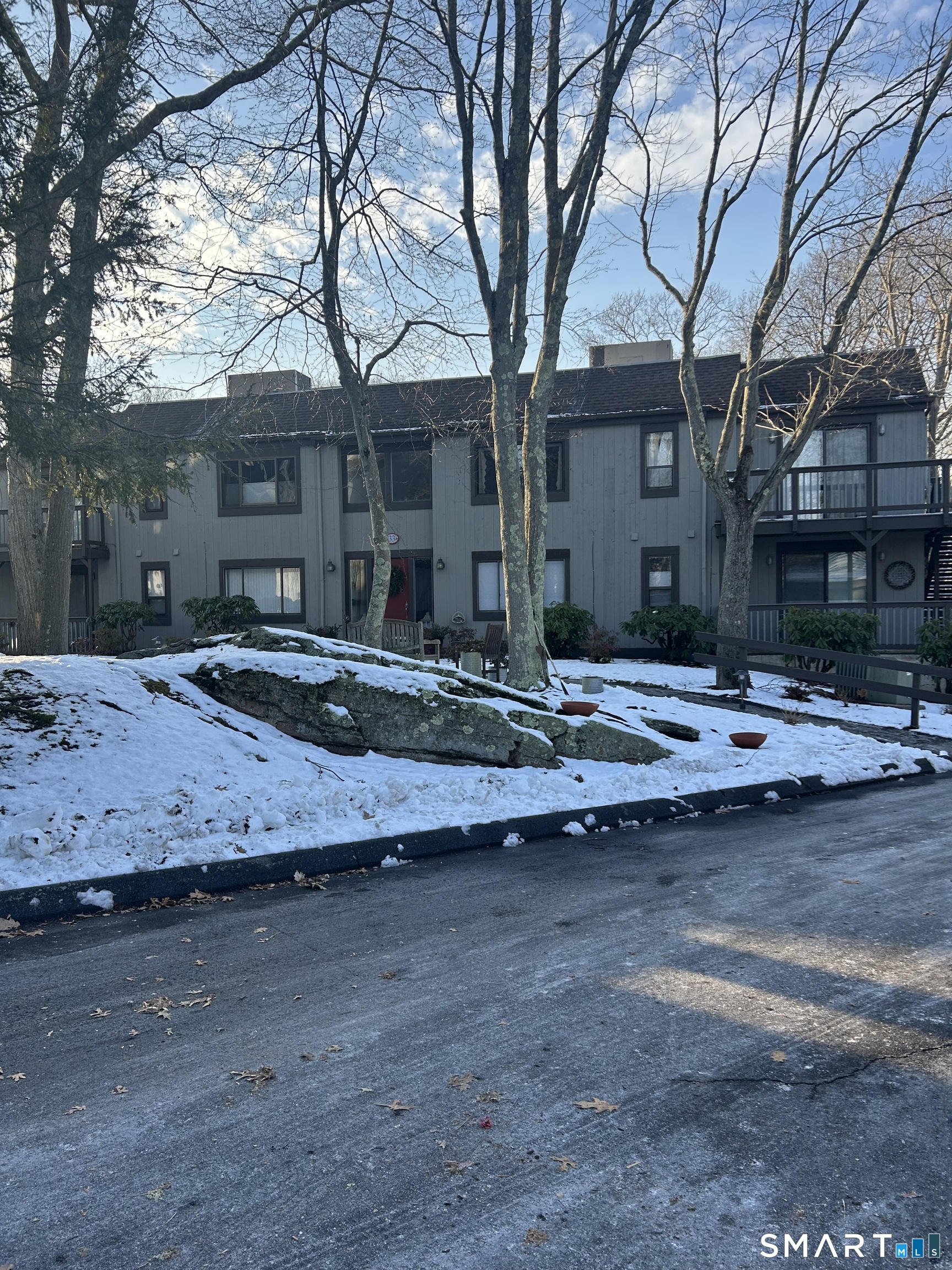 33 Harbour Village D