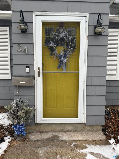 Photo of 34 Harland Place, Norwich, CT 06360 (MLS # 24145350)
