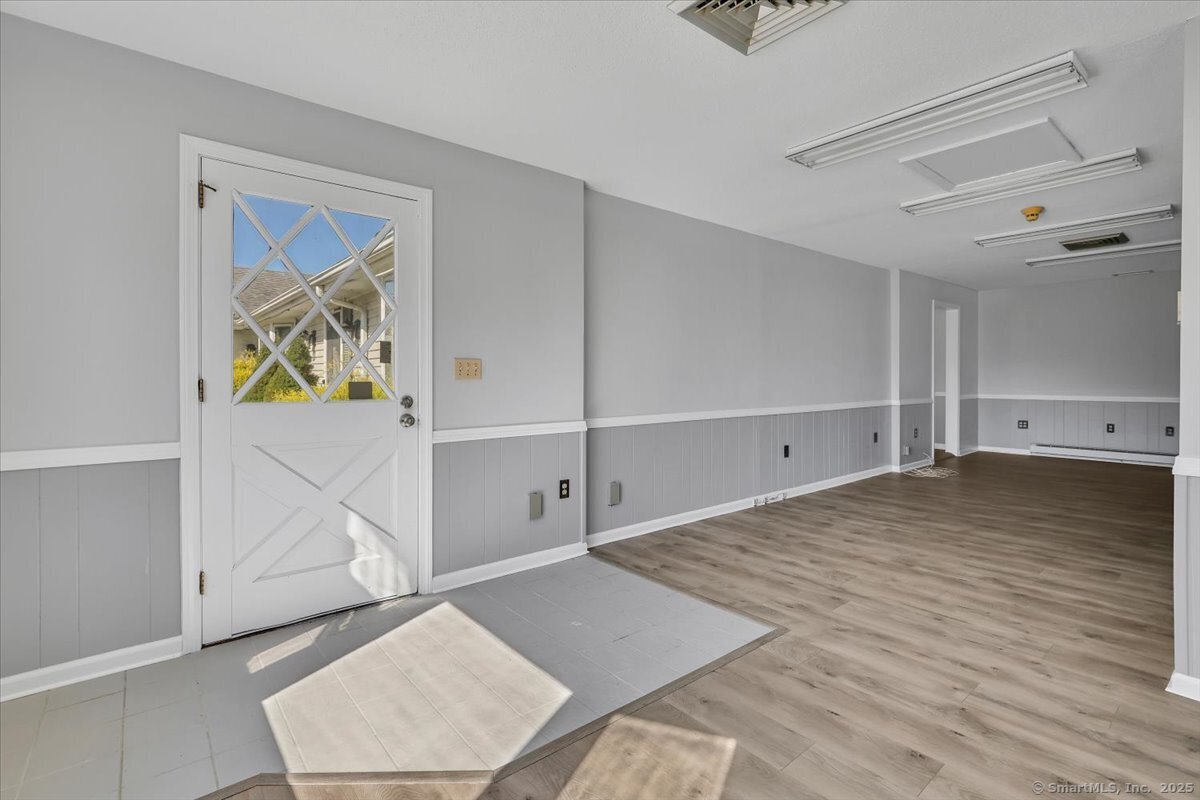 Hebron, Connecticut 06248, United States, ,Residential,Active,215590