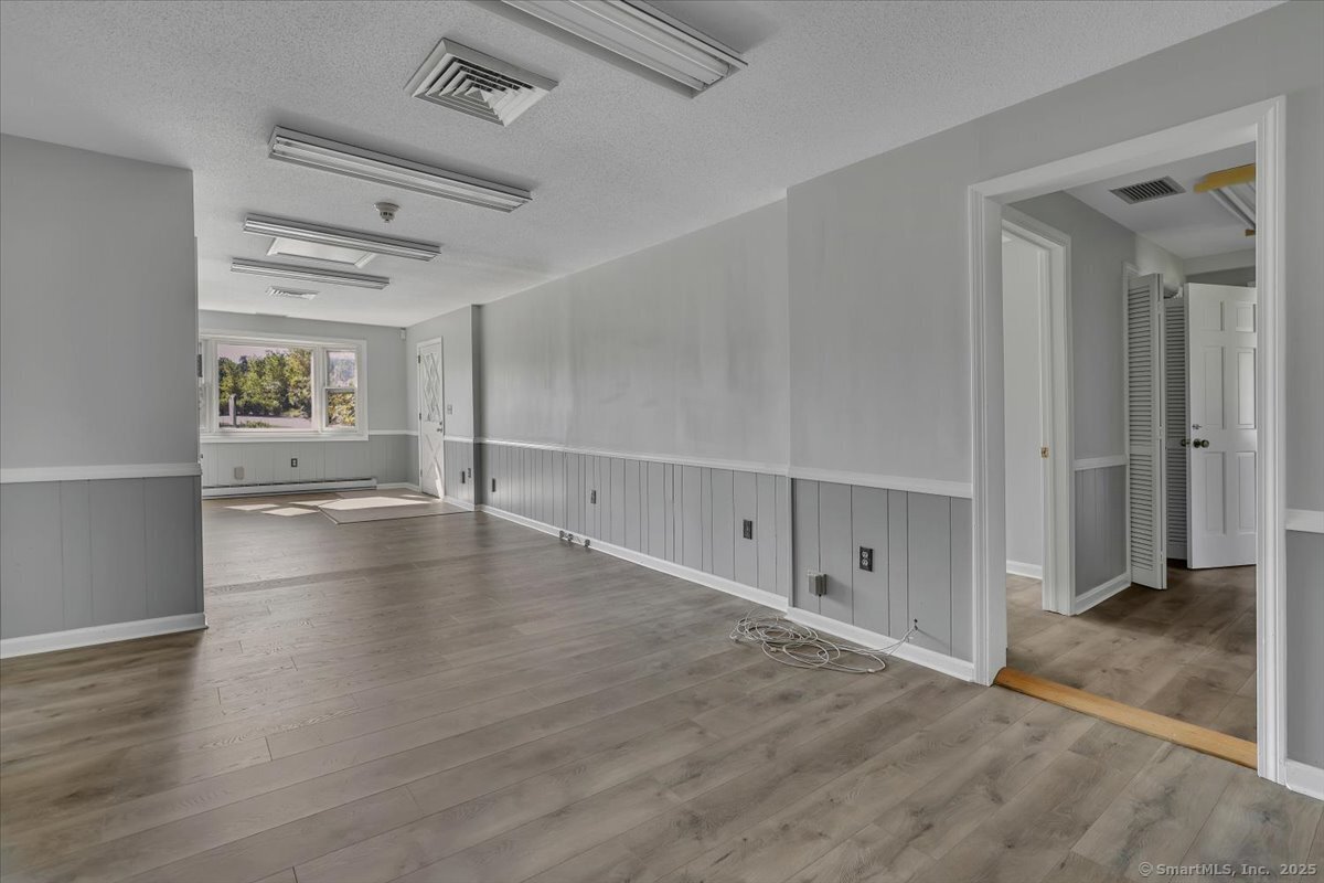 Hebron, Connecticut 06248, United States, ,Residential,Active,215590