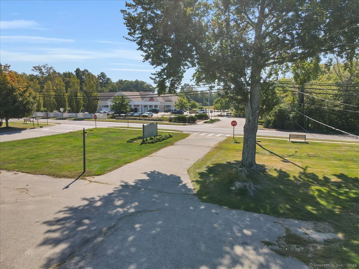 Hebron, Connecticut 06248, United States, ,Residential,Active,215590