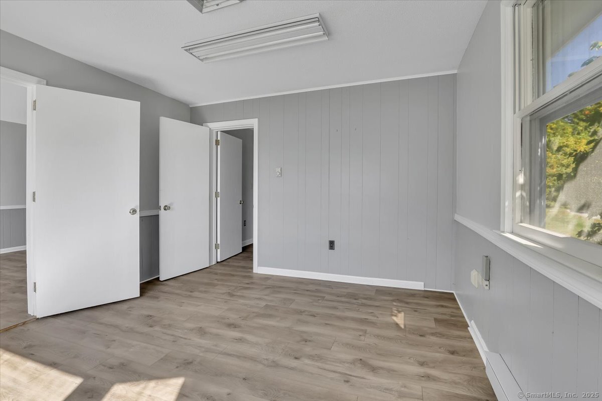 Hebron, Connecticut 06248, United States, ,Residential,Active,215590