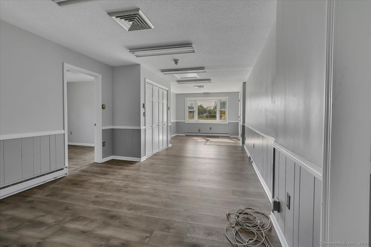 Hebron, Connecticut 06248, United States, ,Residential,Active,215590