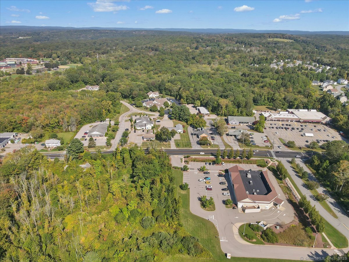 Hebron, Connecticut 06248, United States, ,Residential,Active,215590