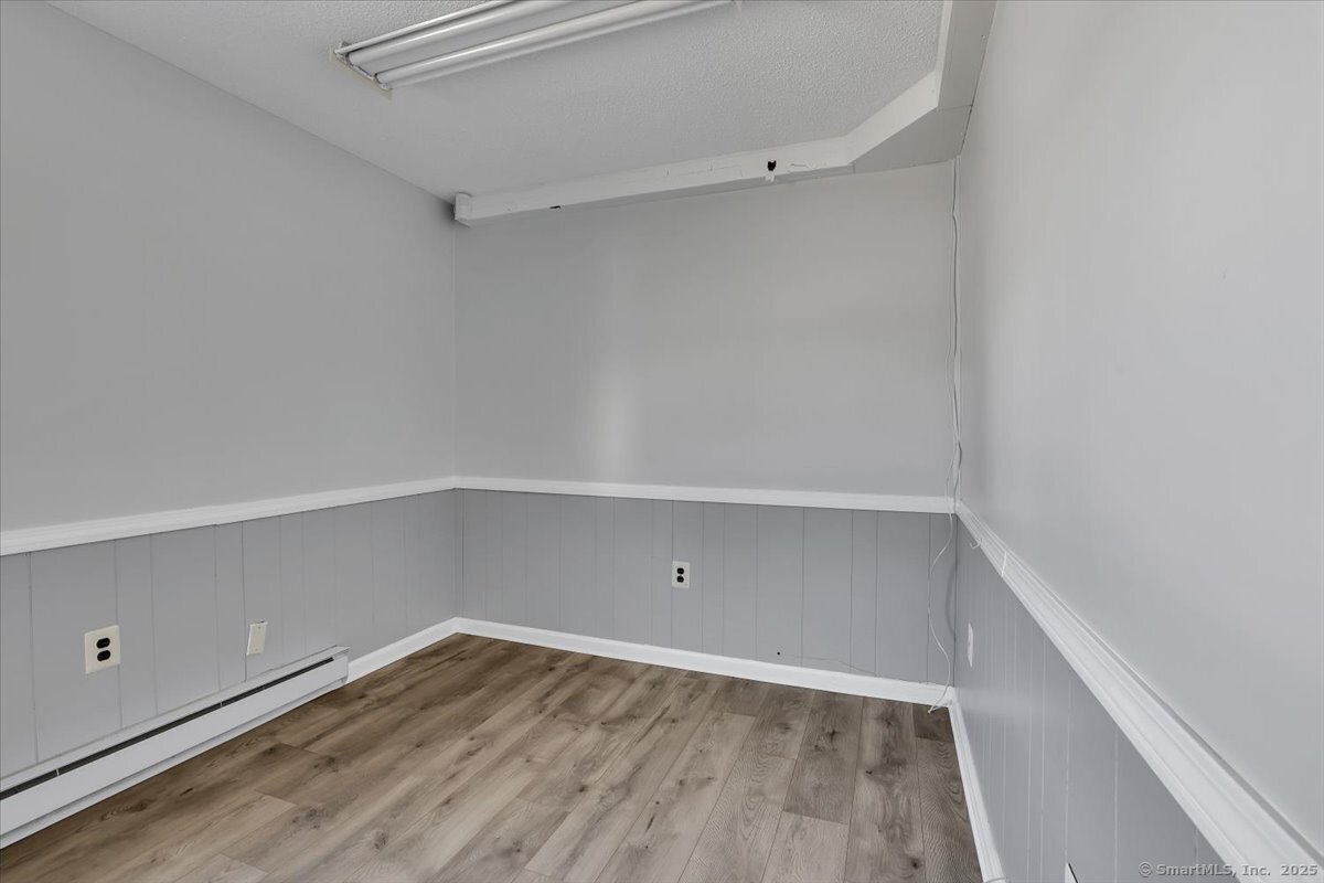 Hebron, Connecticut 06248, United States, ,Residential,Active,215590