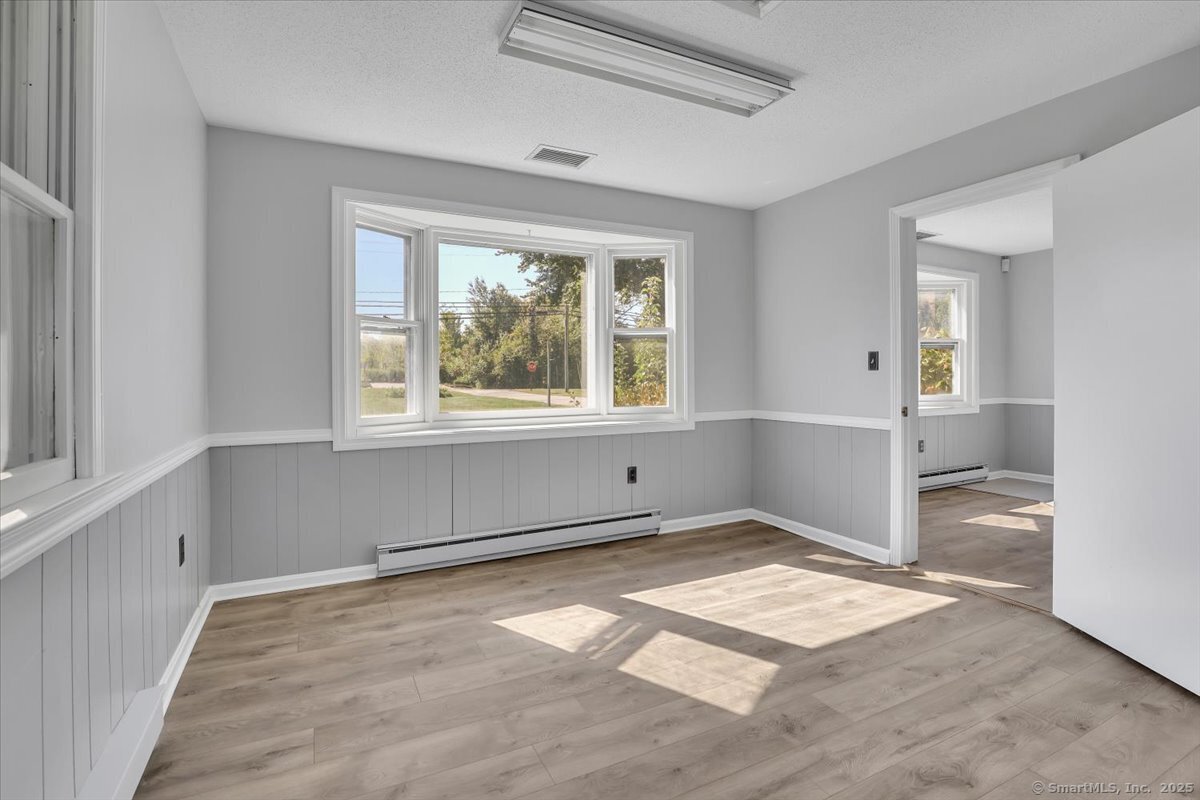 Hebron, Connecticut 06248, United States, ,Residential,Active,215590