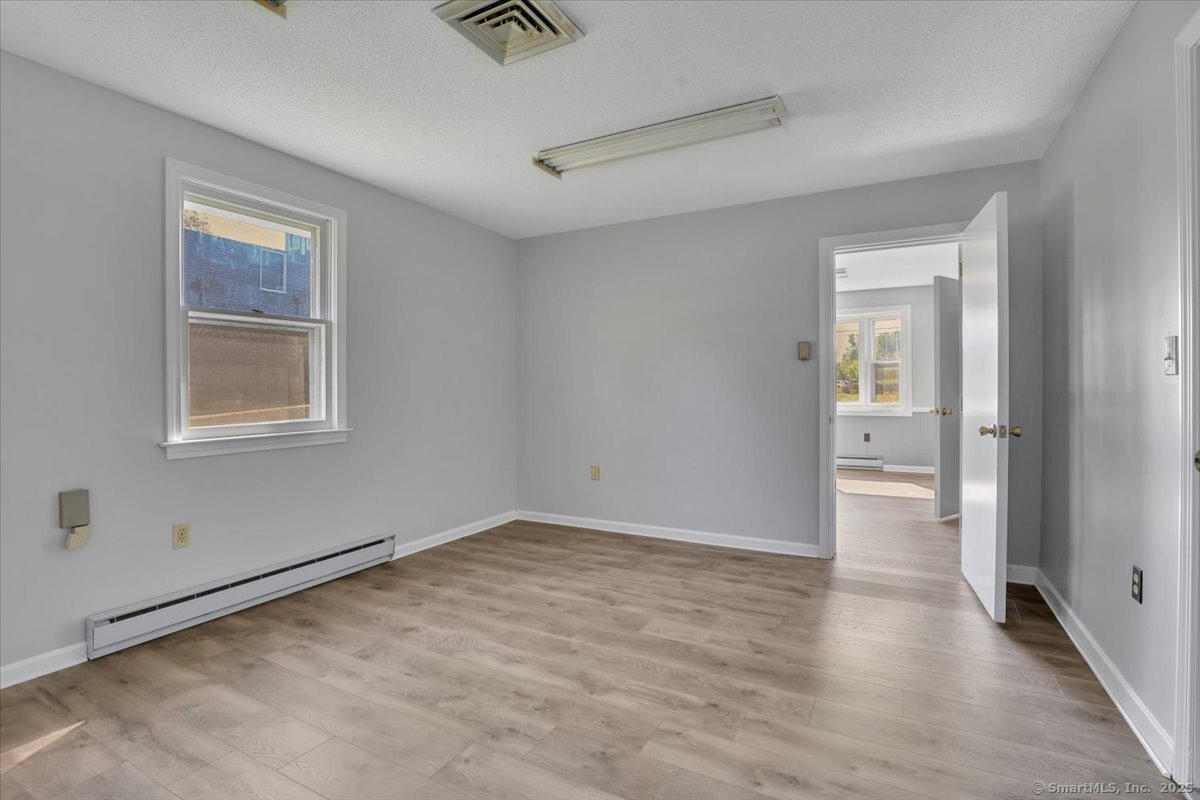 Hebron, Connecticut 06248, United States, ,Residential,Active,215590