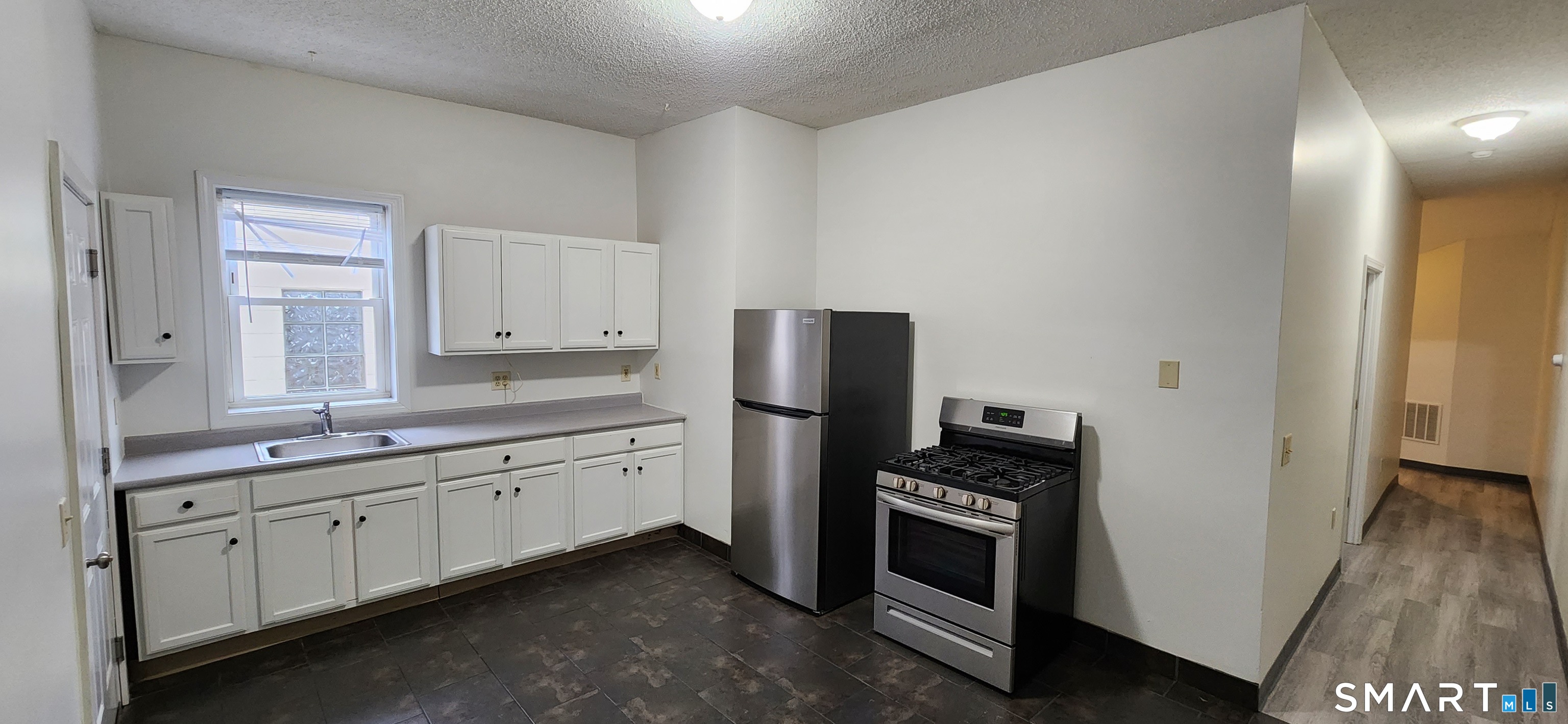 24 Meadow Street 1 North