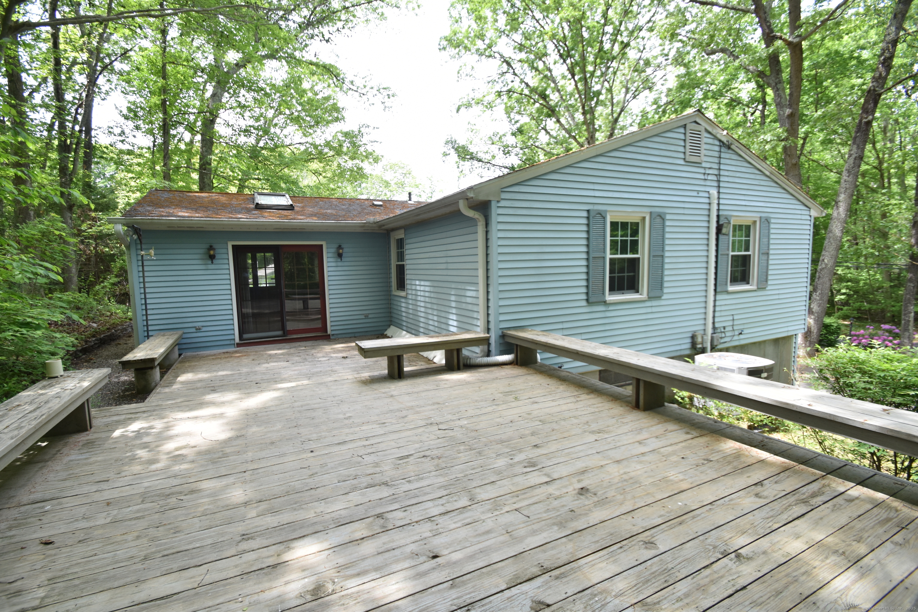 299 Valley Road, North Branford, Connecticut image 2