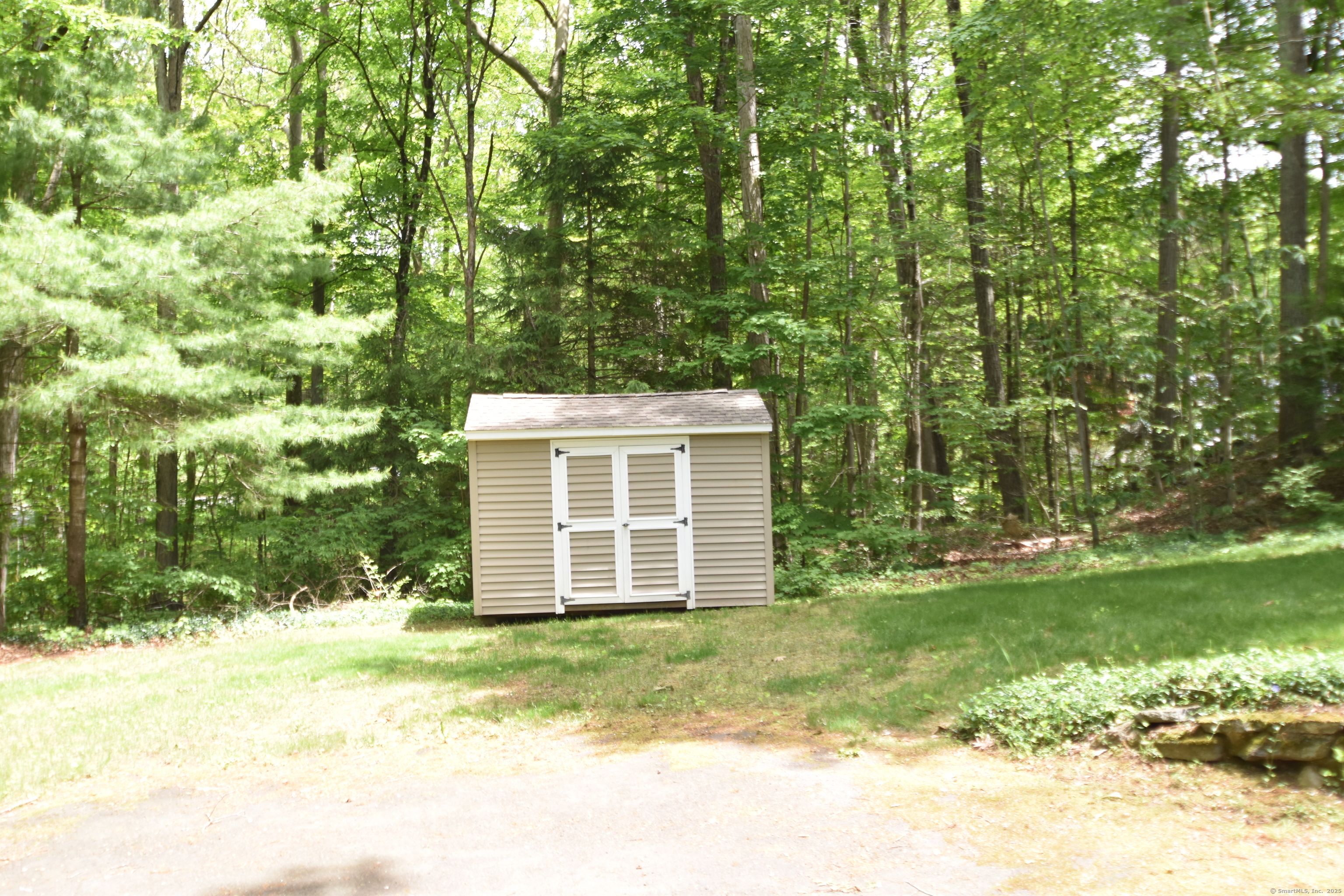 299 Valley Road, North Branford, Connecticut image 15