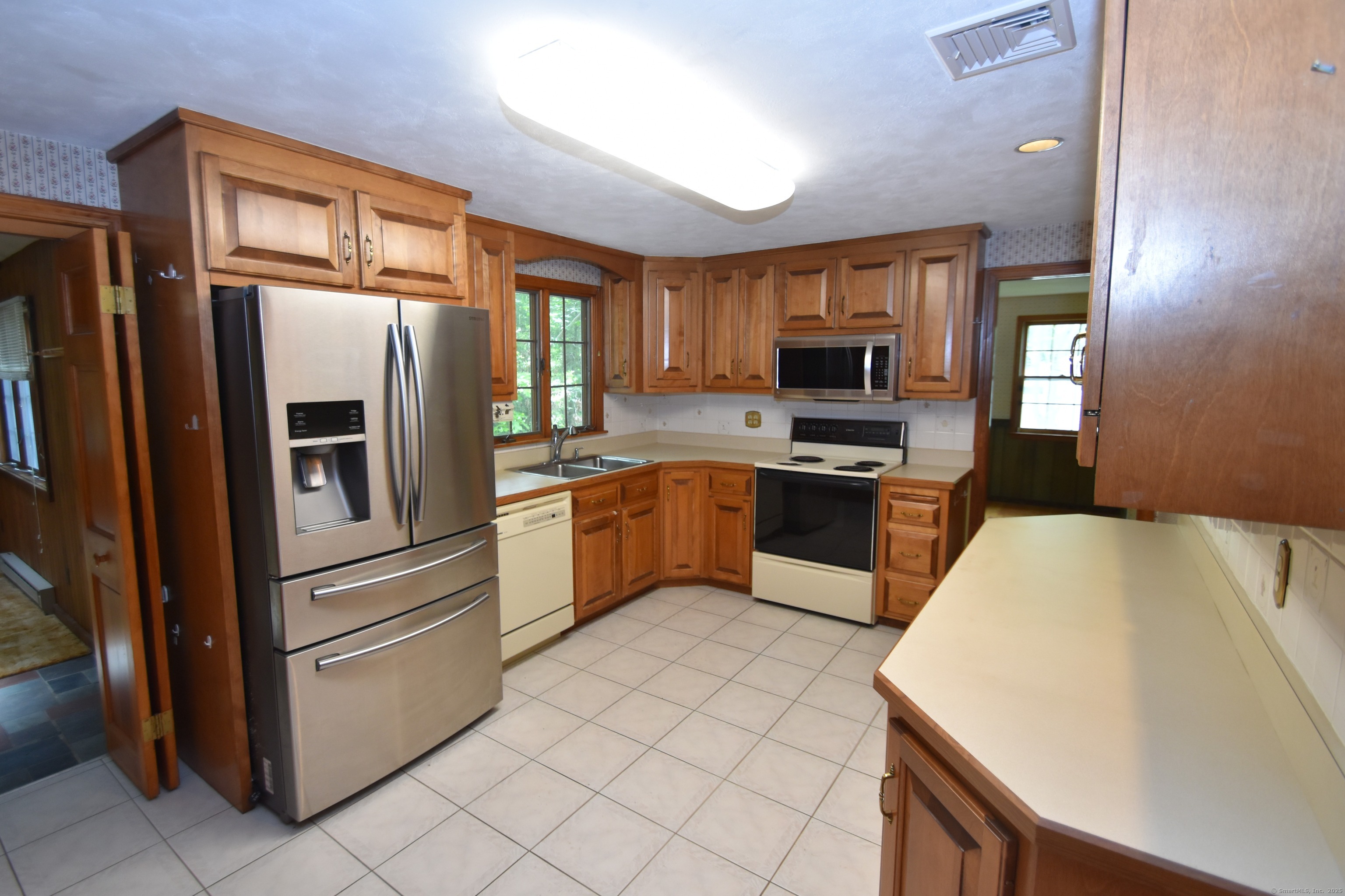 299 Valley Road, North Branford, Connecticut image 3