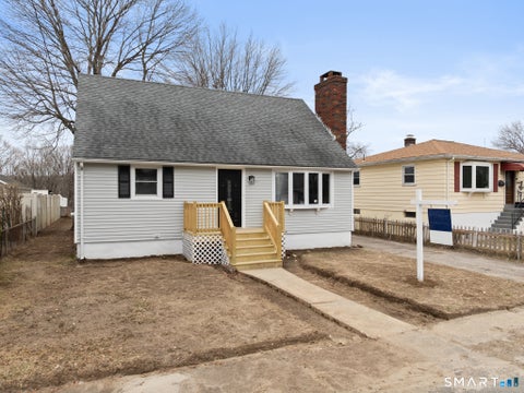Homes For Sale - 387 Atwood Avenue<br/> Waterbury, CT 06705