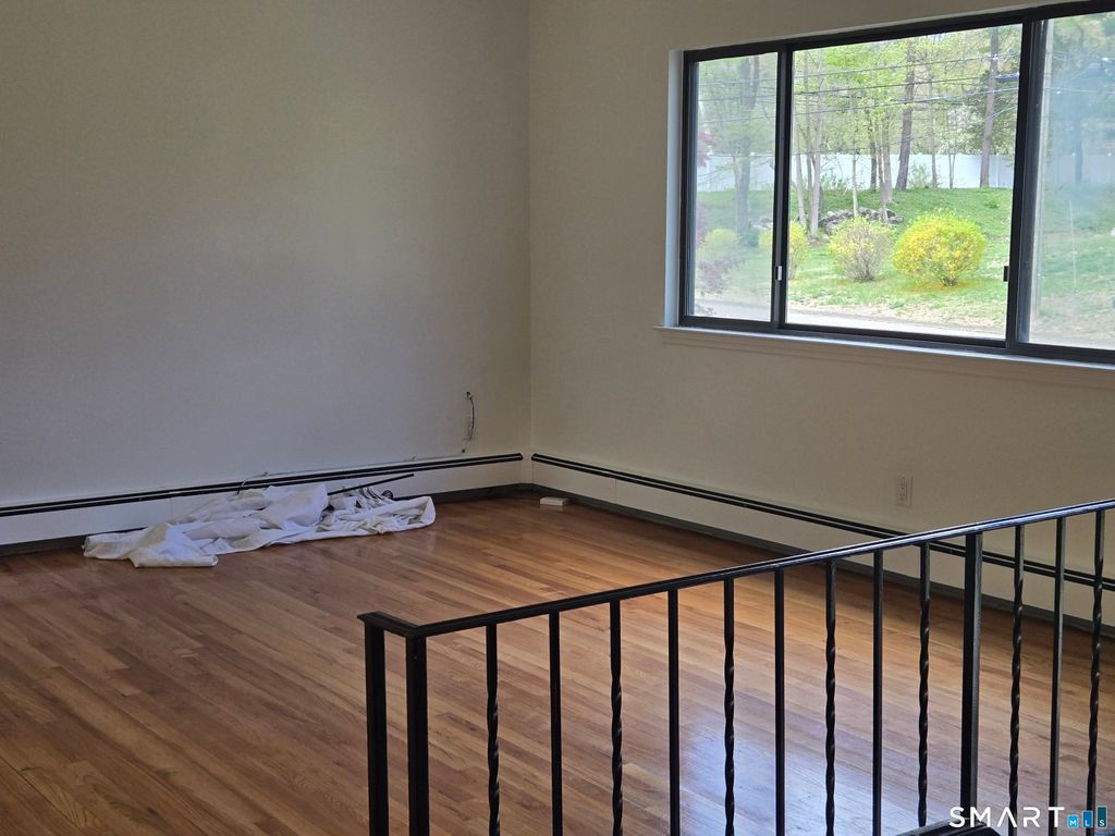 Photo of 17 Loughran Avenue, Stamford, CT 06902 (MLS # 24169332)