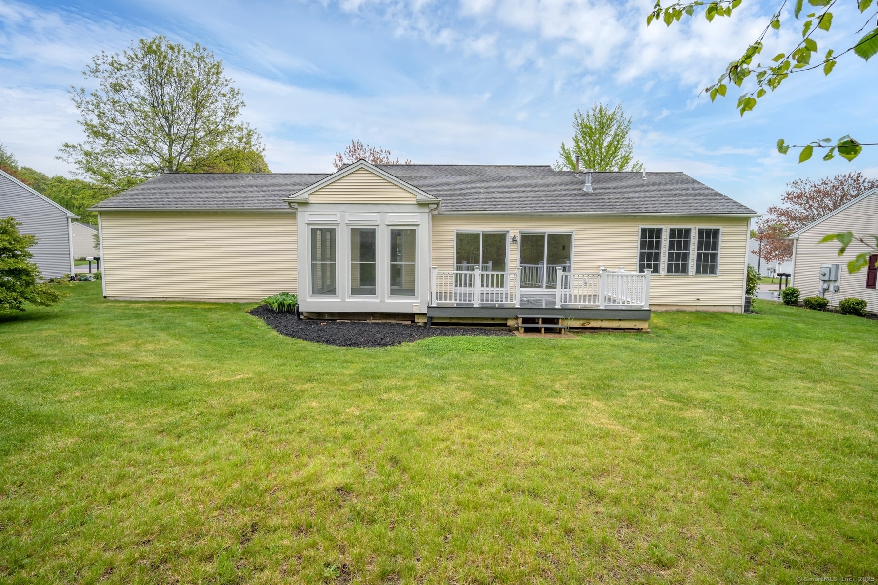 33 Beechwood Drive, Waterford, Connecticut image 6