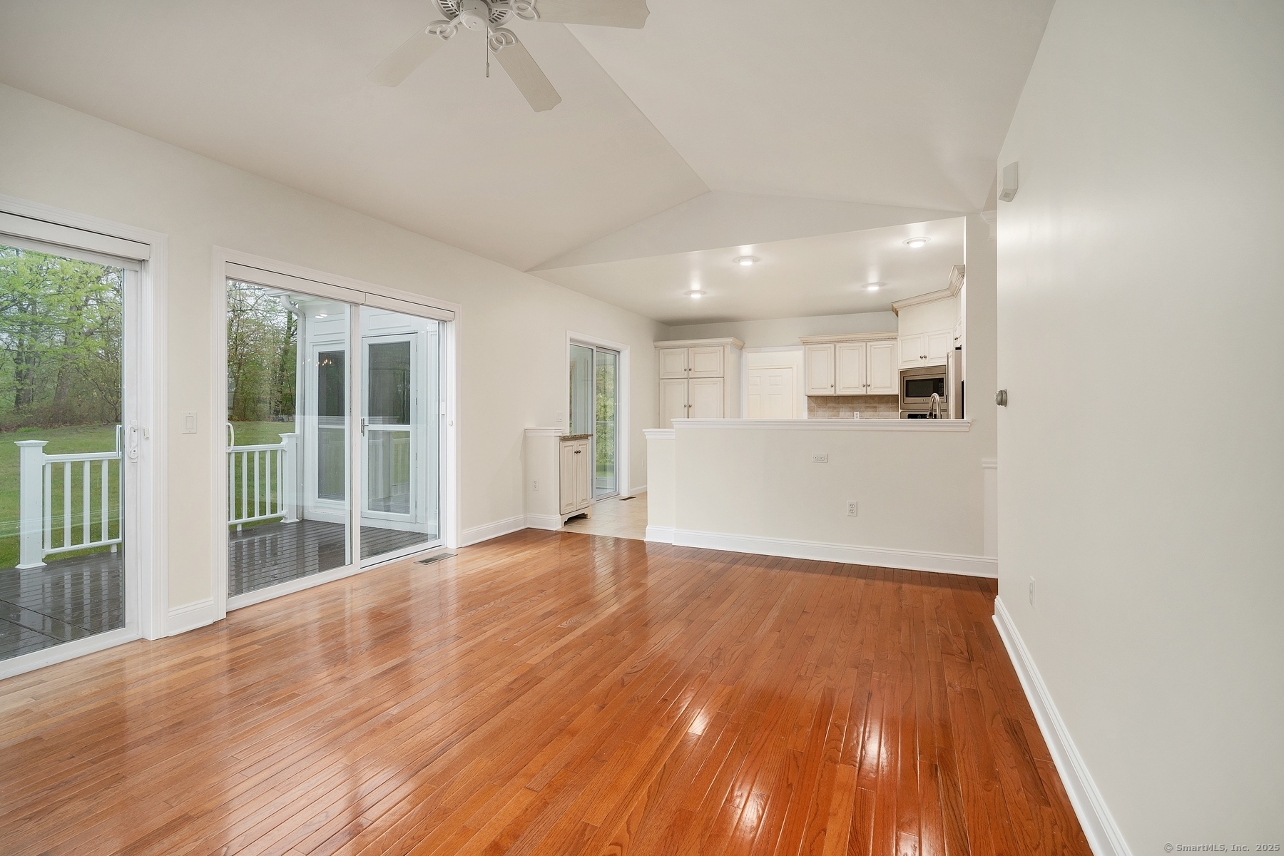 33 Beechwood Drive, Waterford, Connecticut image 21